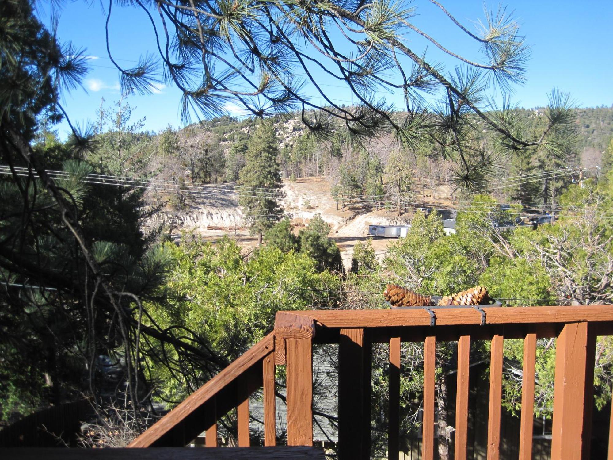 Mountain Guest Lodging Hotel Running Springs Exterior photo